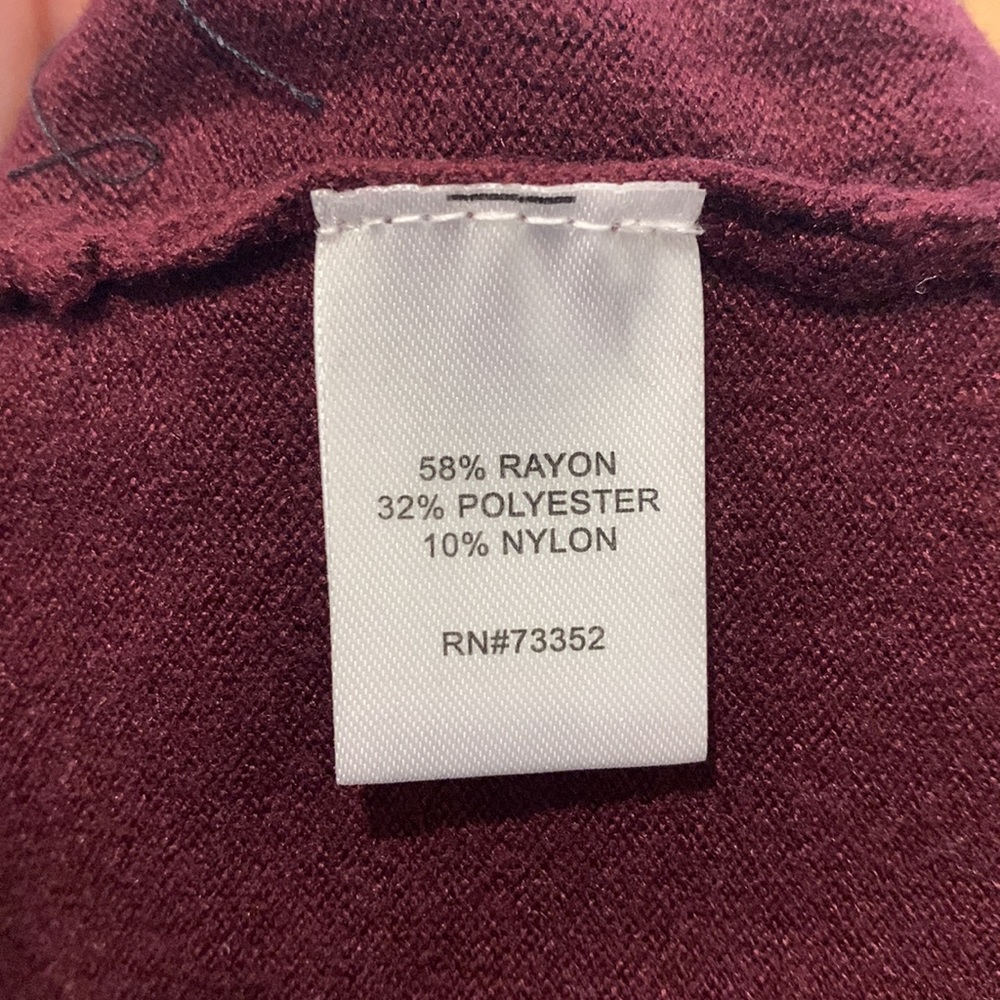 Pullover sweater - Picture 9 of 11